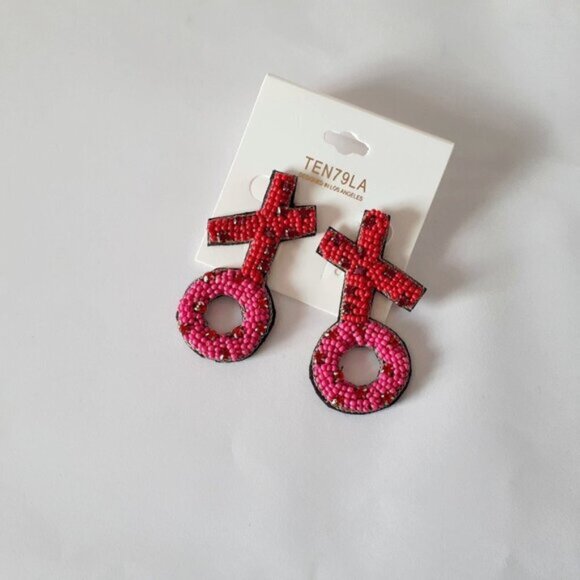 NWOT Ten79LA pink & red Xs & Os beaded earrings - Picture 3 of 4